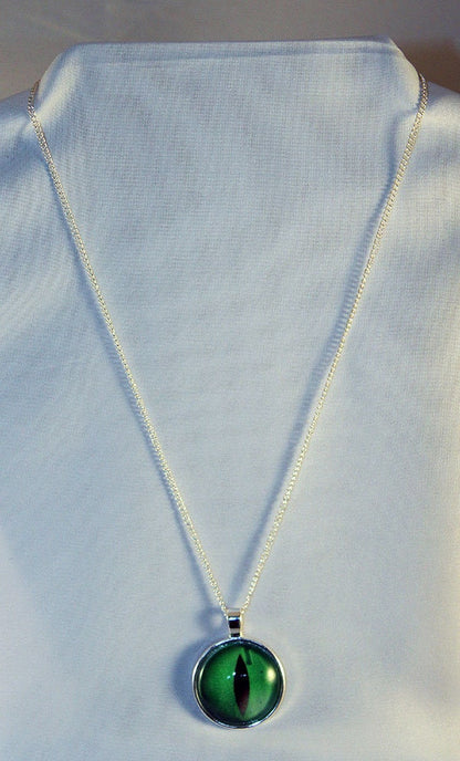 Green Handcrafted Glass Dragon Eye Necklace - 13-001D